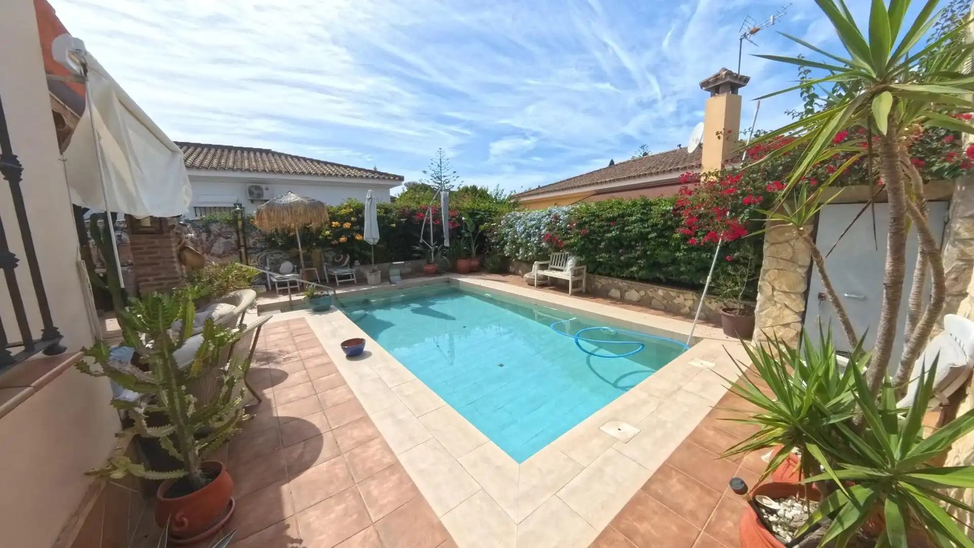 Piscina de Casa o xalet en venda en Los Gallos