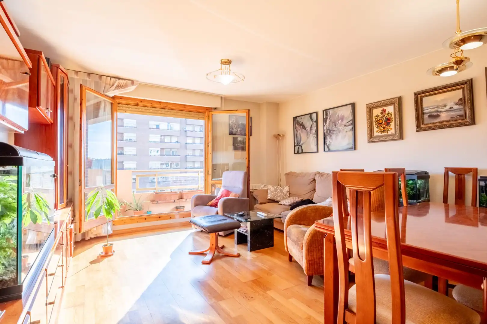 Sala d'estar de Pis en venda en  Zaragoza Capital amb Aire condicionat, Calefacció i Terrassa