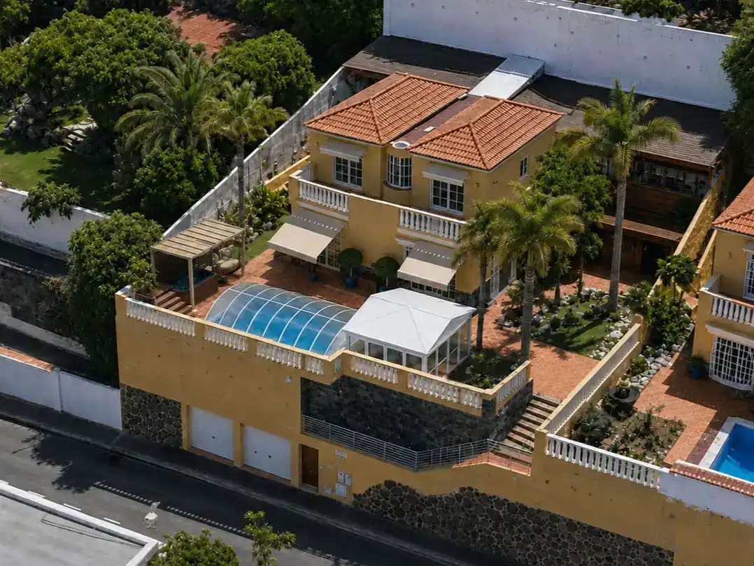Vista exterior de Casa o xalet en venda en El Sauzal amb Piscina i Balcó