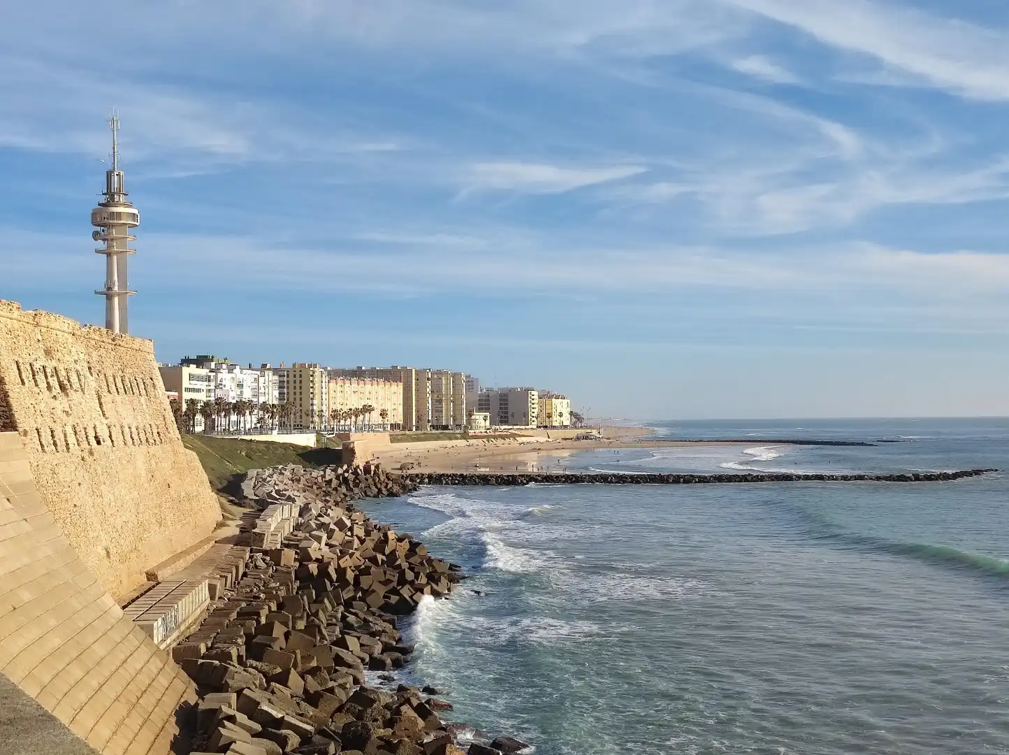 Vista exterior de Edificio en venta en Cádiz