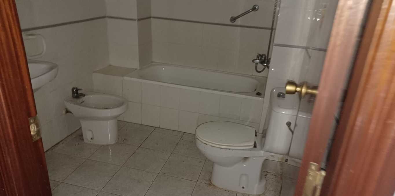 Bathroom of Flat for sale in Castellón de la Plana / Castelló de la Plana  with Alarm