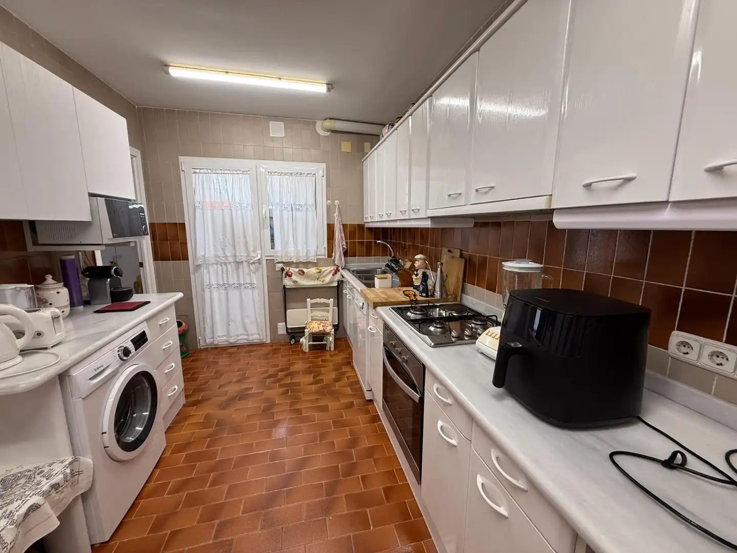 Kitchen of Flat for sale in Algeciras  with Air Conditioner