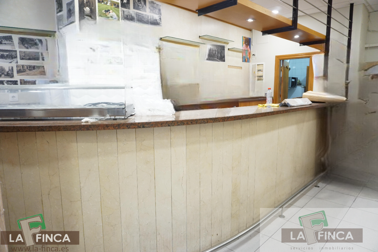 Premises for sale in Teatinos - Los Prados
