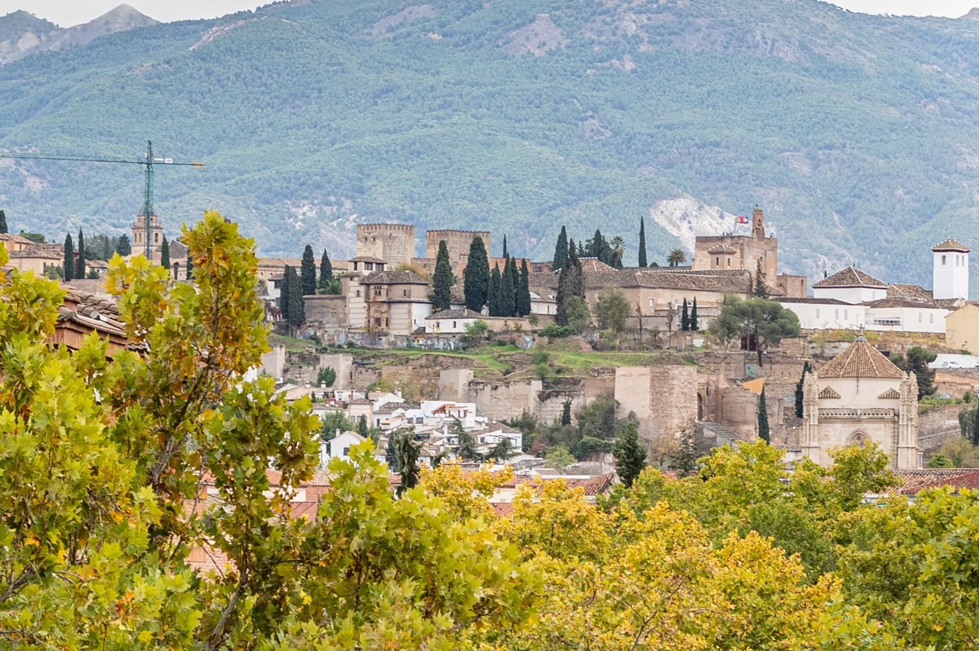 Vista exterior de Pis en venda en  Granada Capital amb Calefacció i Terrassa