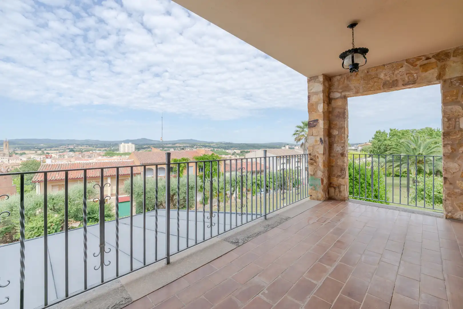 Terraza de Casa o chalet en venta en La Bisbal d'Empordà con Calefacción, Jardín privado y Terraza