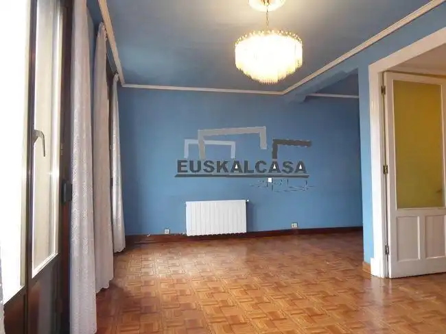 Bedroom of Flat for sale in Bilbao   with Heating and Balcony