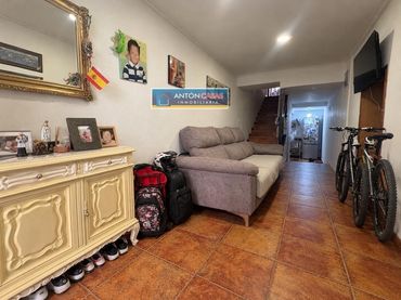 Casa amb balcó en venda a Aspe Centro