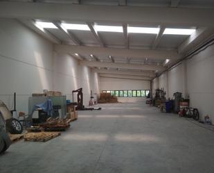 Industrial buildings to rent in Izurtza