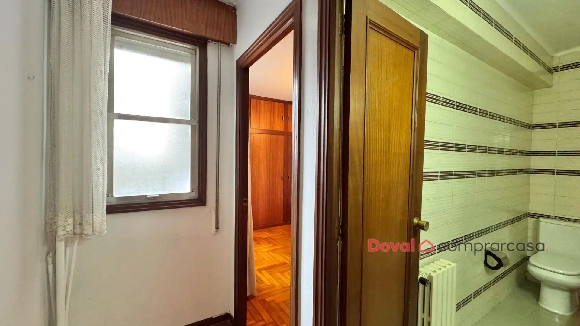 Habitación de Piso en venta en Vigo  con Calefacción, Parquet y Terraza
