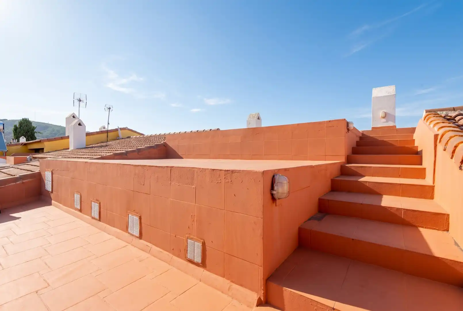 Vista exterior de Casa adosada en venta en Santa Cruz de Tenerife con Terraza, Trastero y Piscina