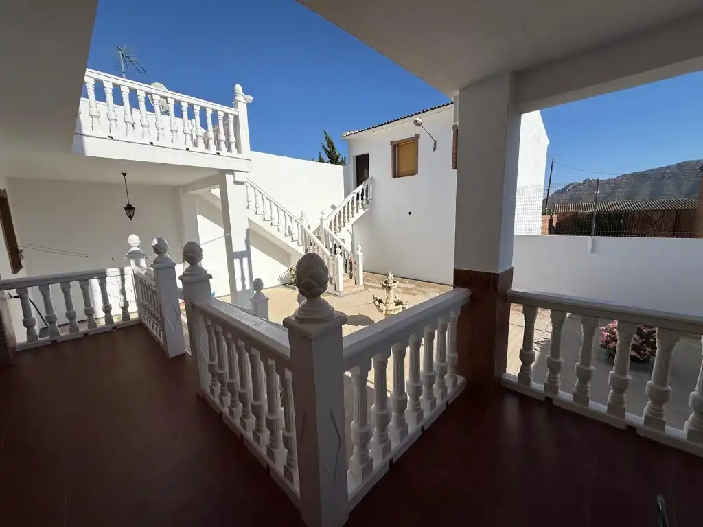 Houses for sale in Zafarraya  with Terrace, Storage room and Furnished