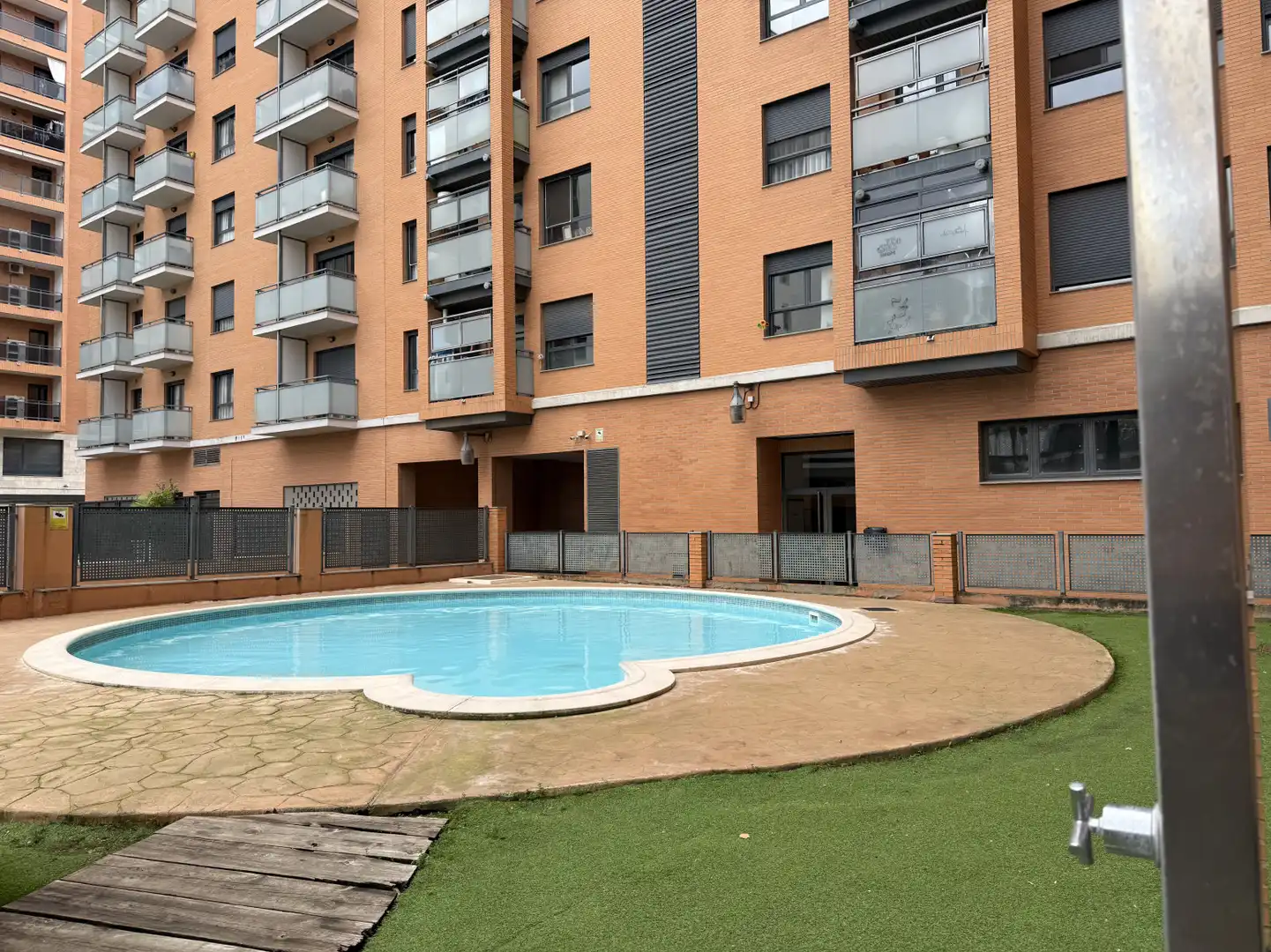 Piscina de Pis en venda en Torrent amb Aire condicionat, Calefacció i Jardí privat