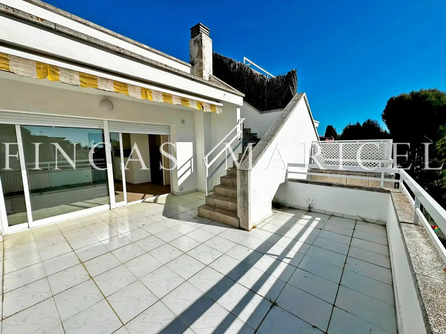 Terraza de Ático en venta en Sitges con Calefacción, Terraza y Piscina comunitaria