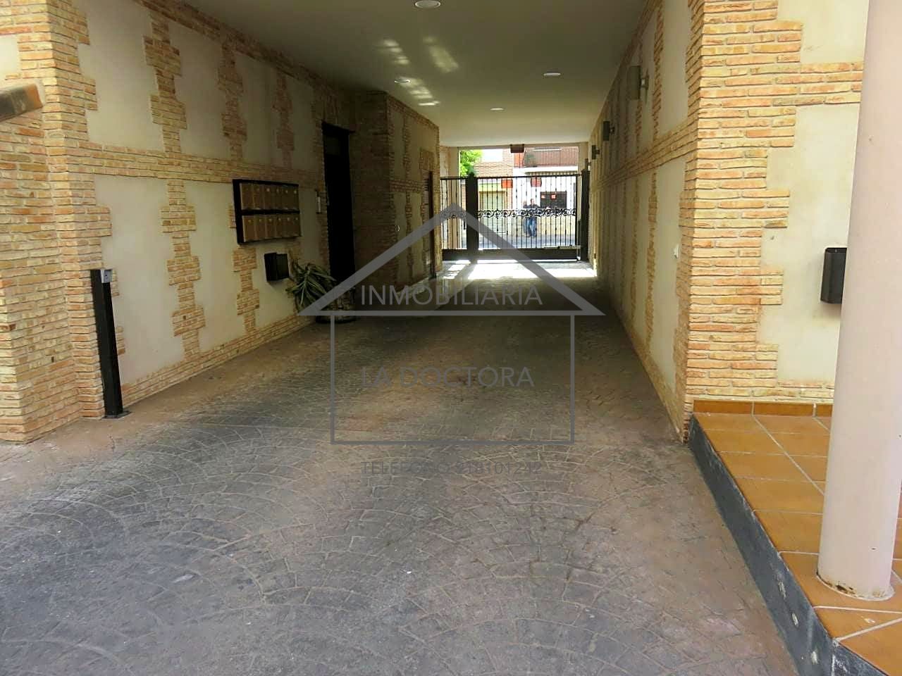 Garage for sale in Navalcarnero