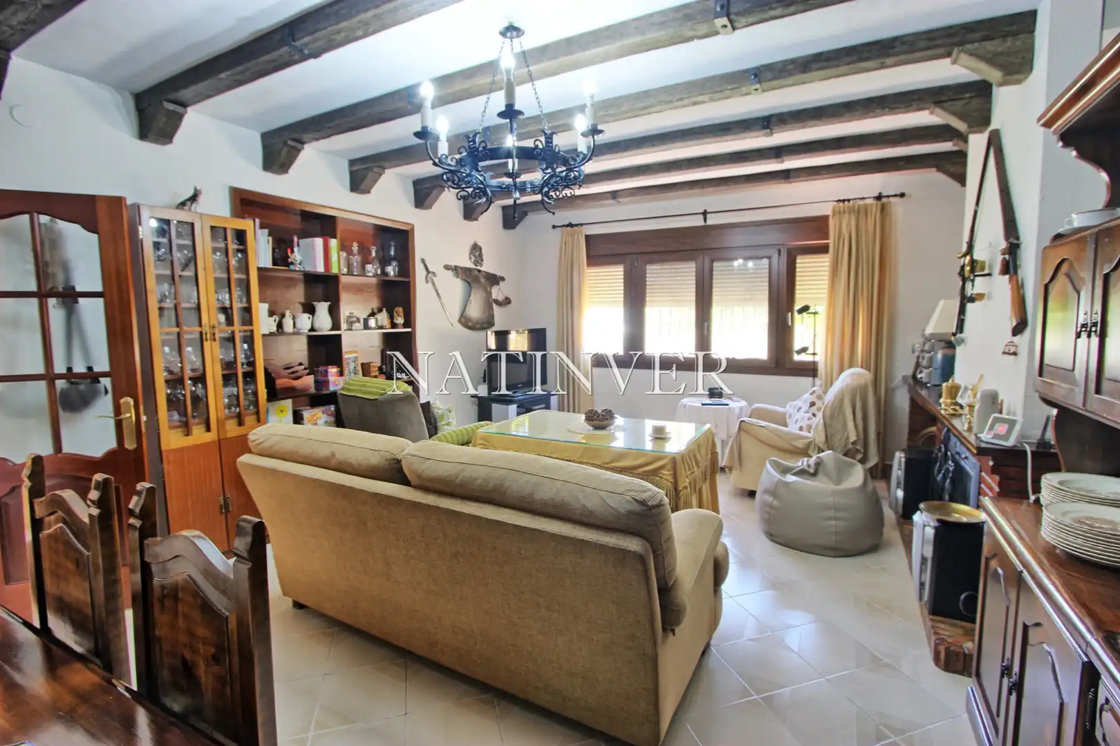 Sala d'estar de Casa o xalet en venda en Vélez-Málaga amb Jardí privat, Terrassa i Traster