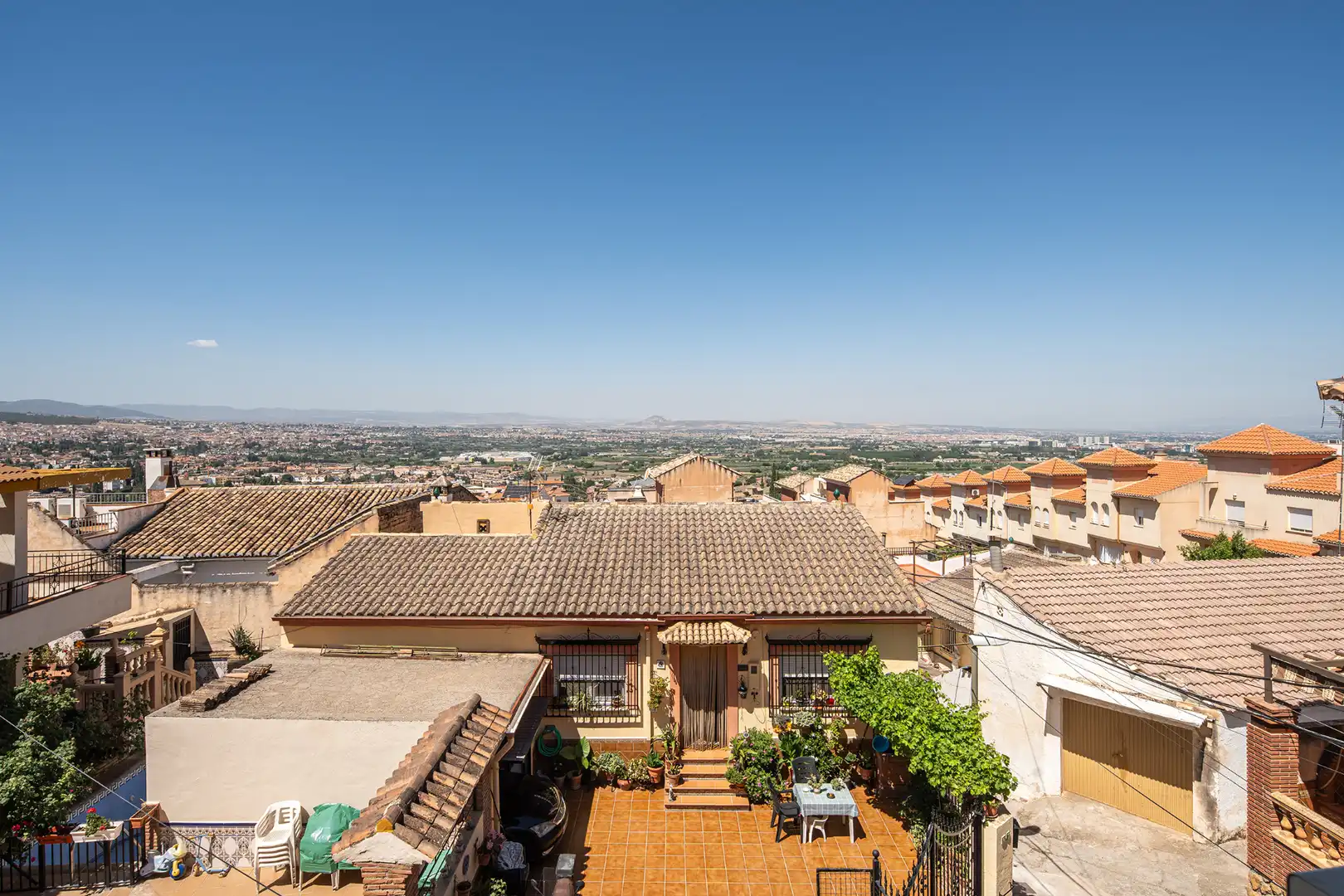 Vista exterior de Ático en venta en Huétor Vega con Aire acondicionado y Calefacción