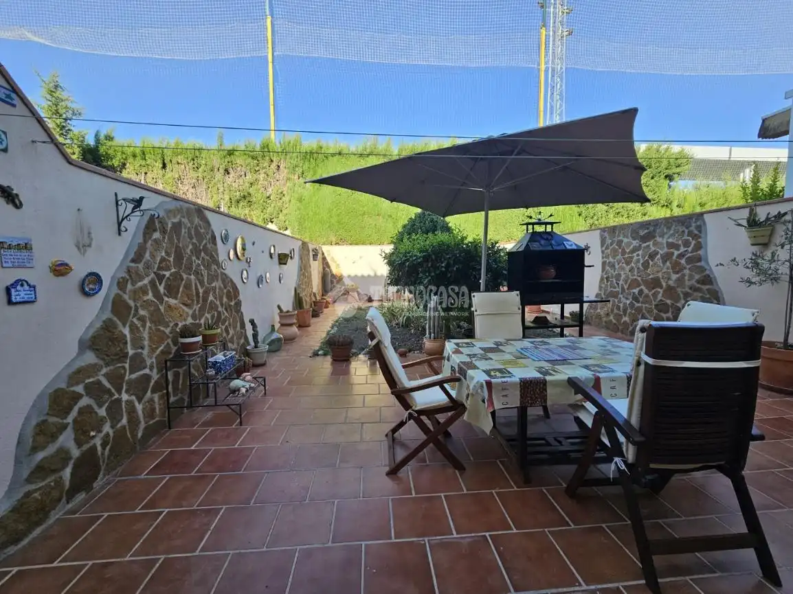 Casa en venda a Ambroz, imagen 2