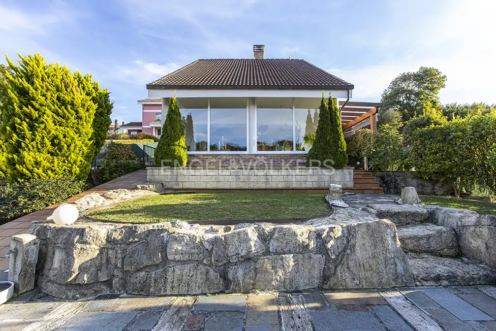 Vista exterior de Casa o chalet en venta en Gijón  con Calefacción, Jardín privado y Terraza