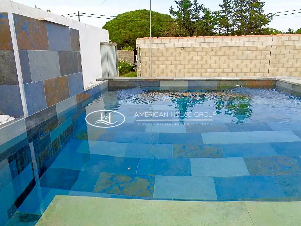 Piscina de Casa o xalet en venda en Chiclana de la Frontera amb Jardí privat, Traster i Piscina