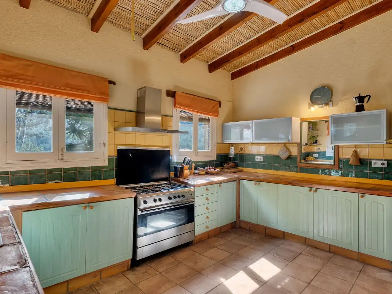 Cocina de Casa o chalet en venta en Castell de Castells con Aire acondicionado, Terraza y Piscina