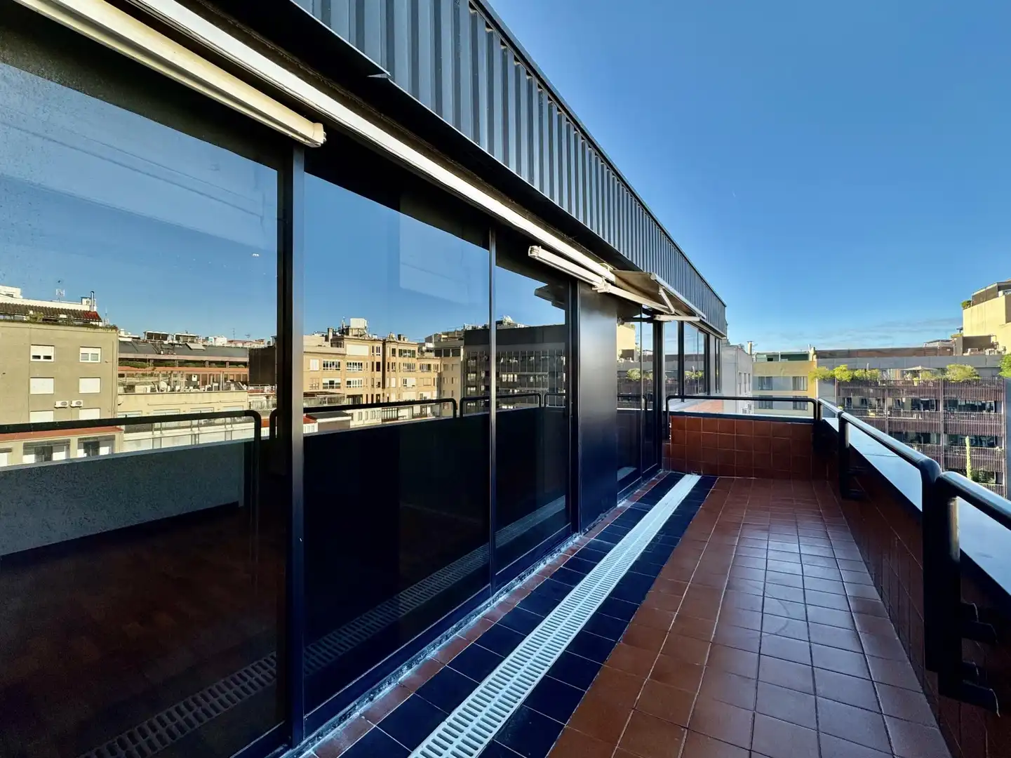 Bureau avec ascenseur à louer à de la Diputació, imagen 16