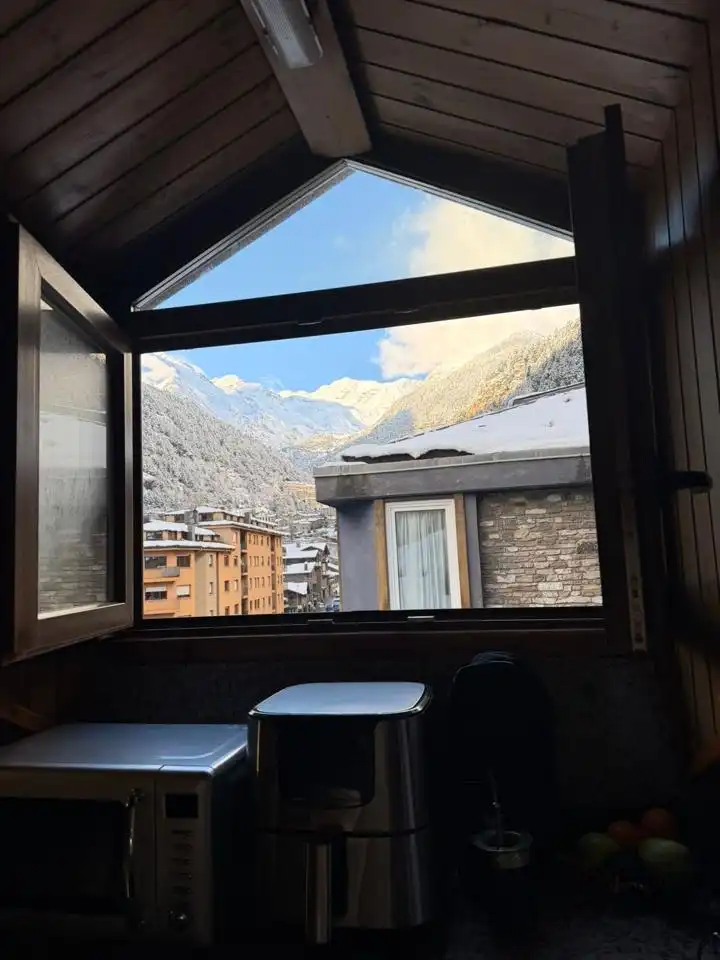 Àtic amb ascensor en venda a De Arinsal, imagen 5