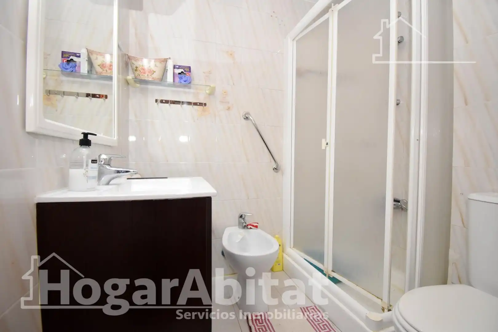 Baño de Piso en venta en Castellón de la Plana / Castelló de la Plana con Terraza
