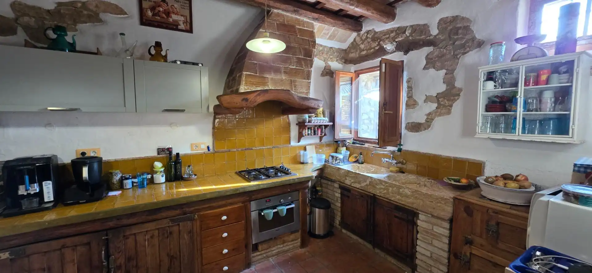 Cuina de Casa o xalet en venda en La Riera de Gaià amb Calefacció i Traster