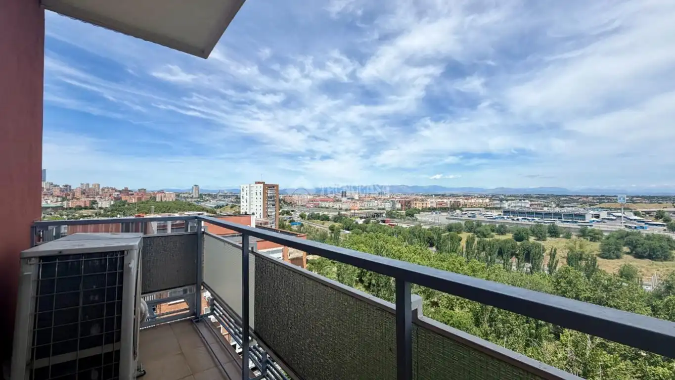 Terraza de Piso en venta en Madrid con Calefacción y Terraza