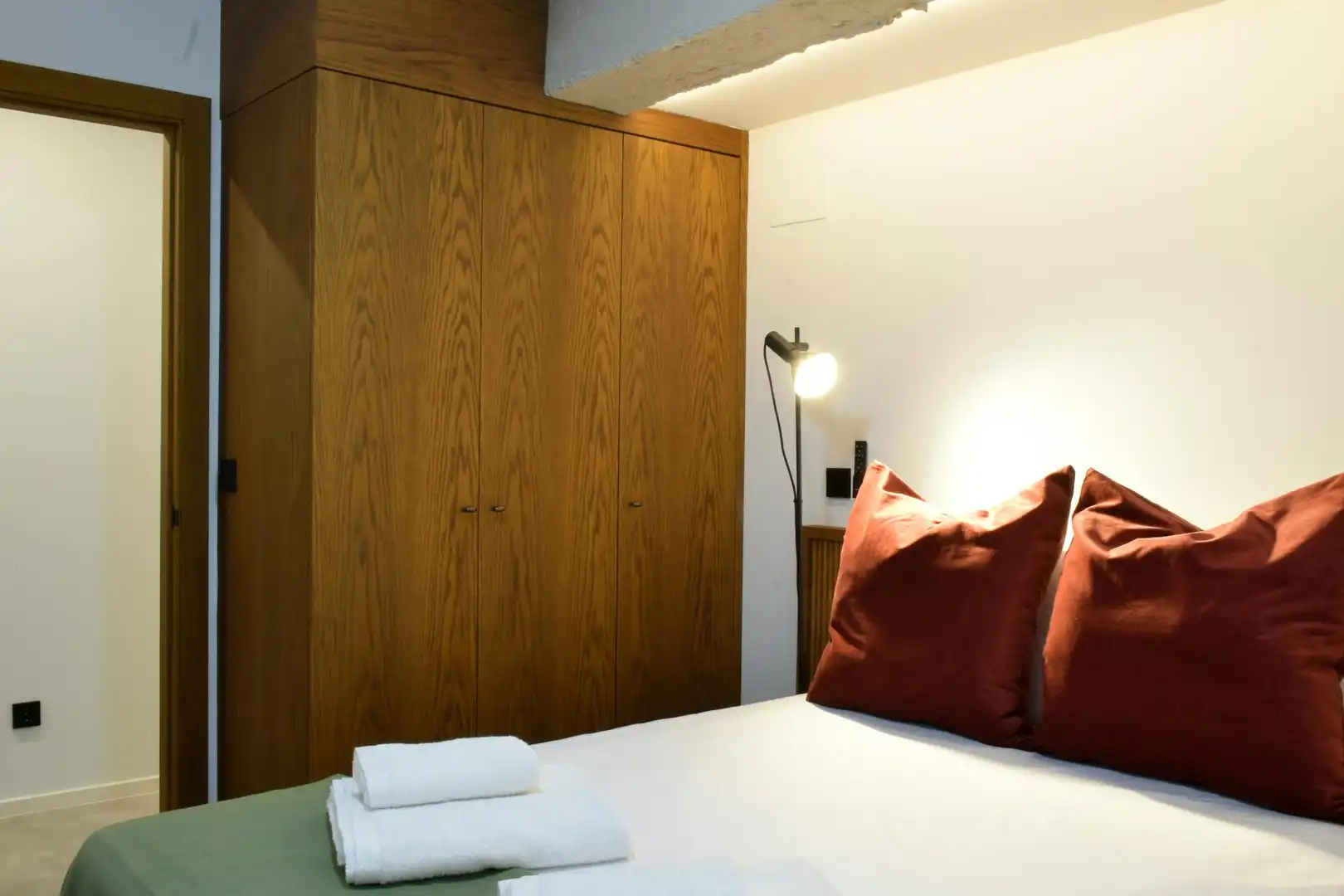 Schlafzimmer von Wohnung zur Miete in Madrid mit Klimaanlage, Heizung und Möbliert