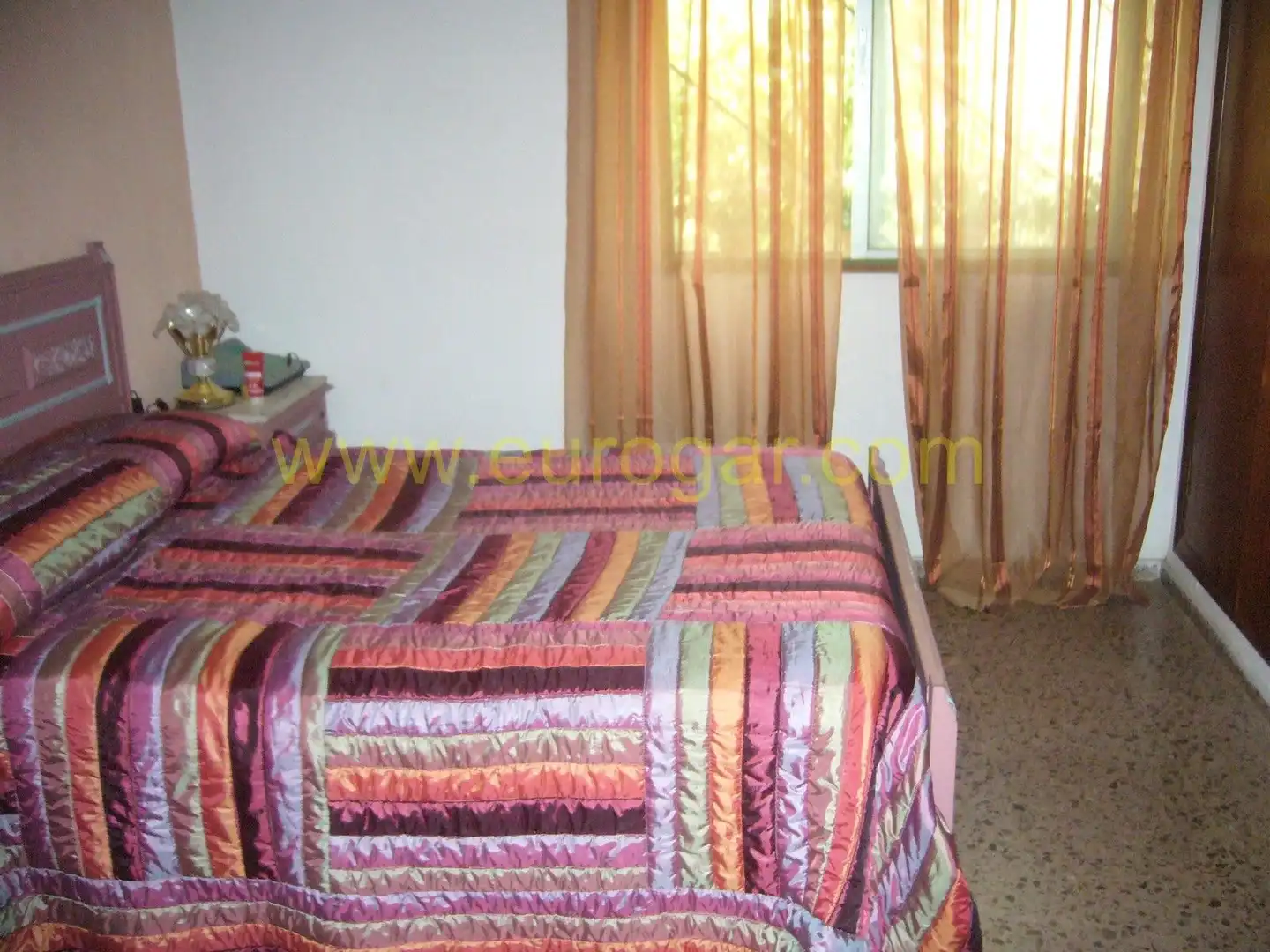 Dormitori de Casa o xalet en venda en Chiva amb Jardí privat, Terrassa i Traster