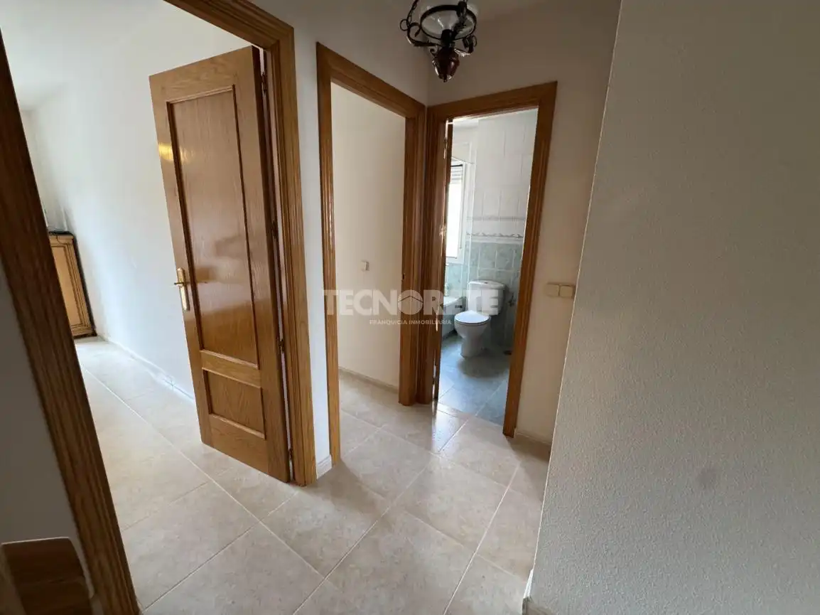 Casa aparellada amb terrassa en venda a Yunquera de Henares, imagen 22