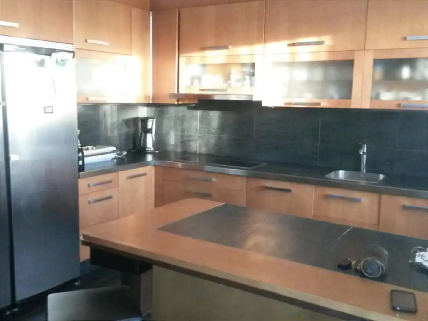 Cocina de Dúplex para compartir en Valladolid con Aire acondicionado, Jardín privado y Parquet