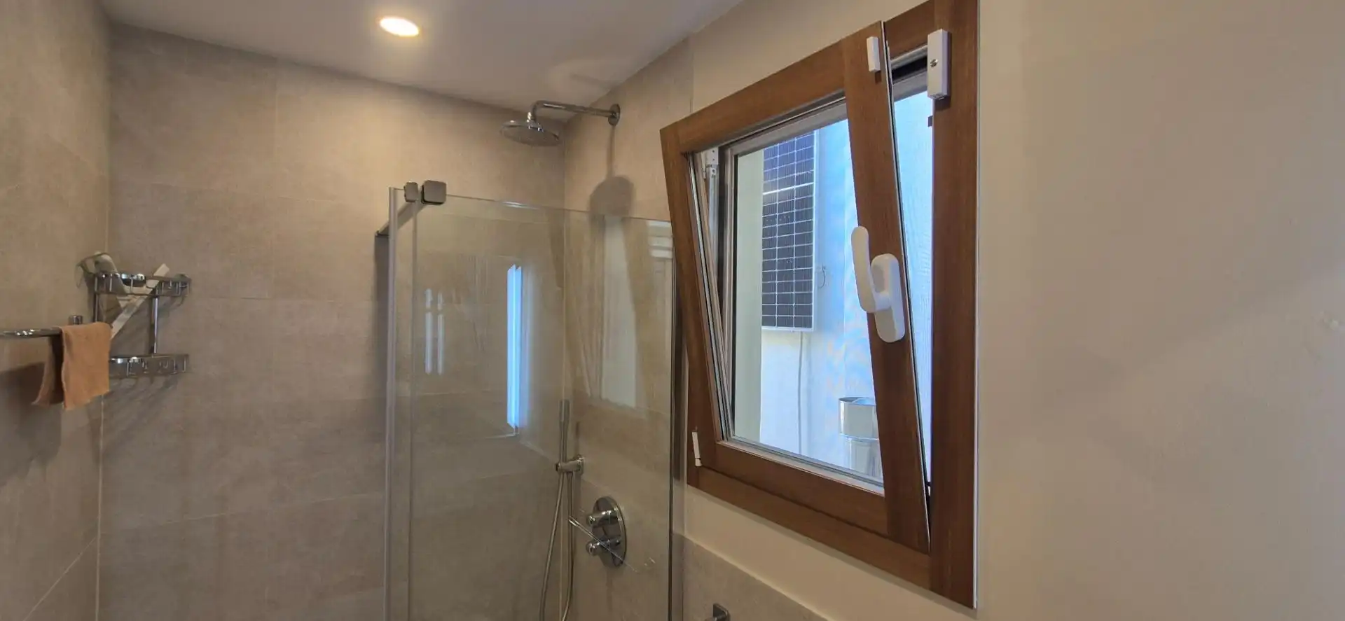 Baño de Finca rústica en venta en Alaró con Aire acondicionado, Calefacción y Terraza