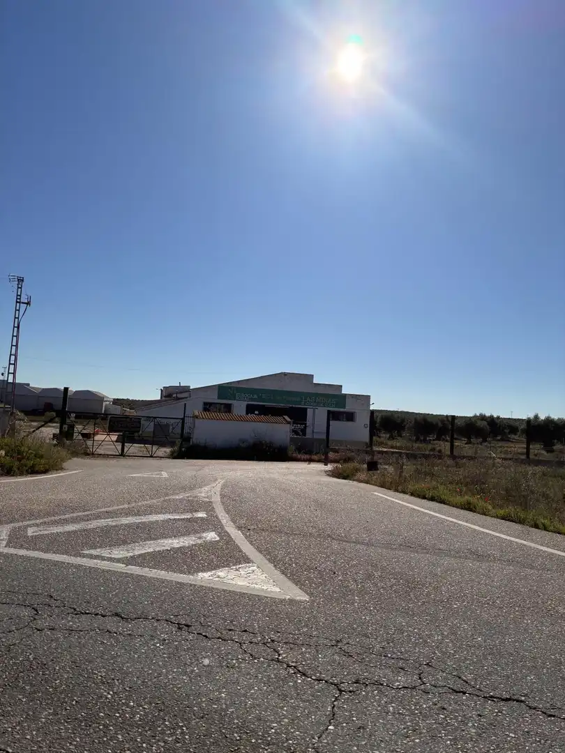Vista exterior de Nave industrial en venta en Guadamur