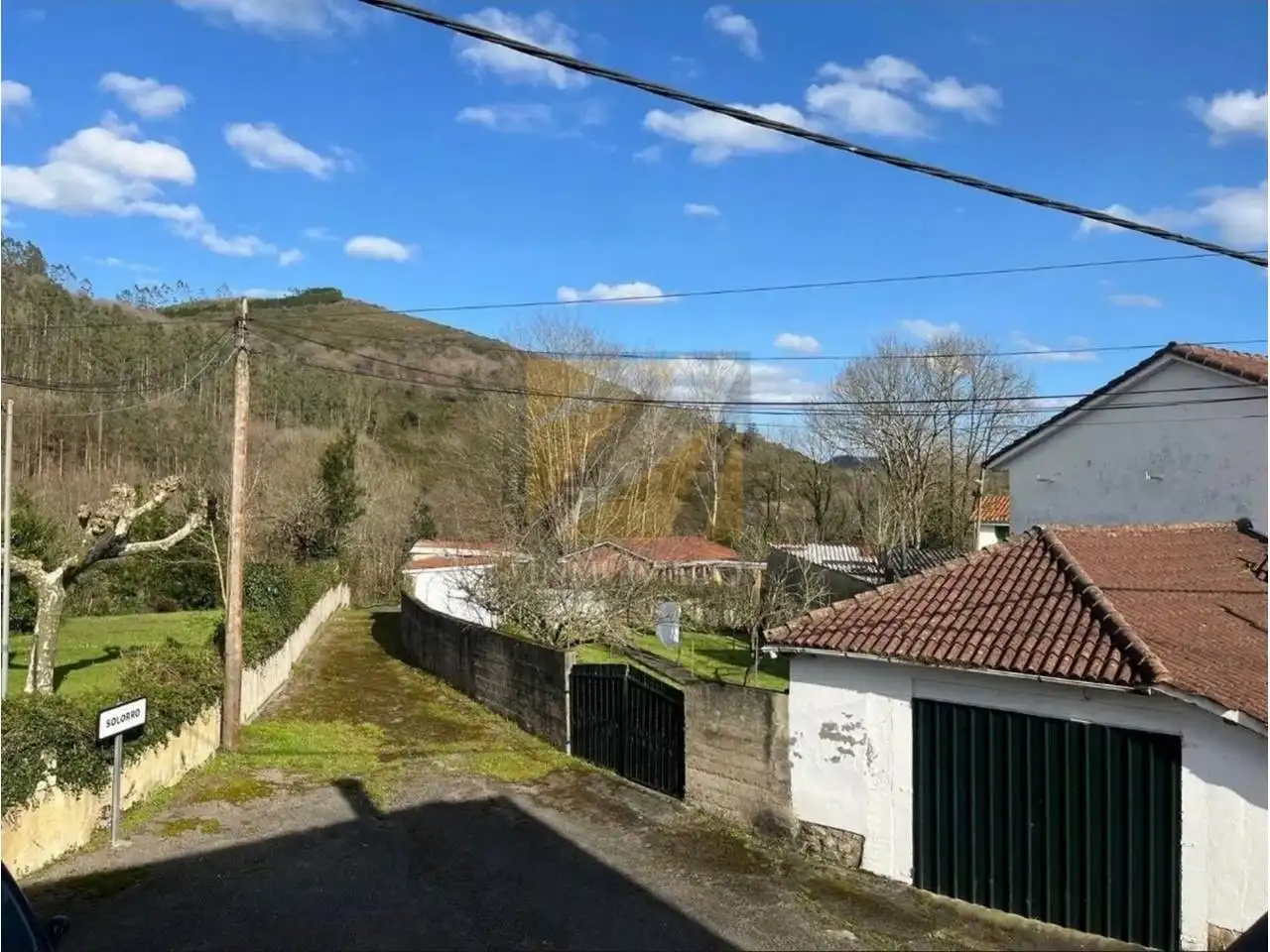 Vista exterior de Casa o xalet en venda en Oviedo  amb Terrassa