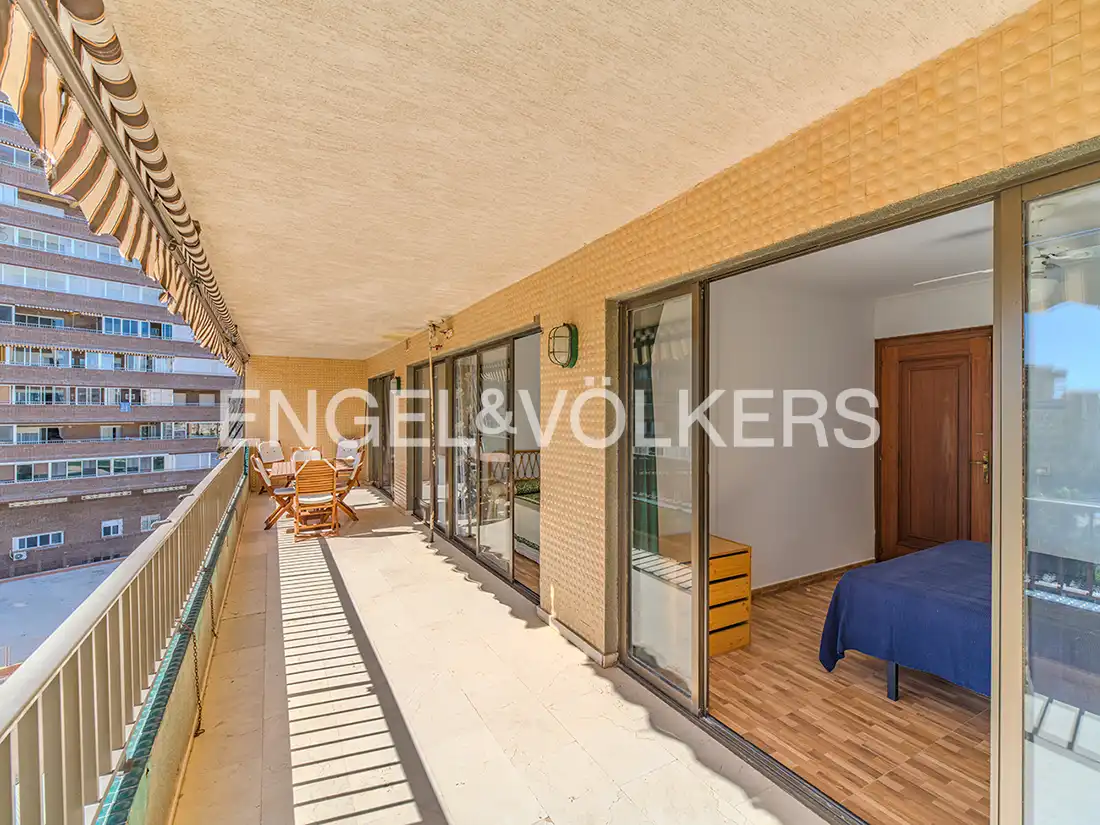 Terraza de Apartamento en venta en Alicante / Alacant con Calefacción y Terraza