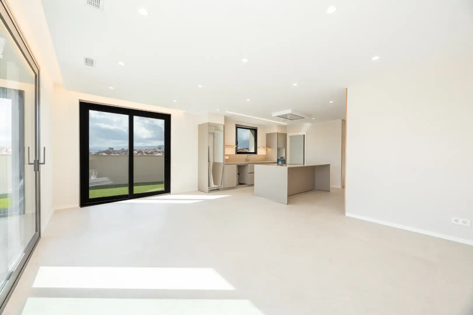 Neubau-Penthouse mit Aufzug zum Verkauf in Carrer Josep Maria Sert 2, imagen 5