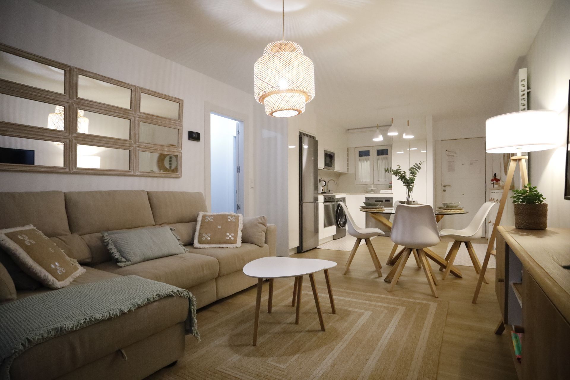 Sala d'estar de Casa o xalet de lloguer en Udías amb Calefacció, Jardí privat i Terrassa