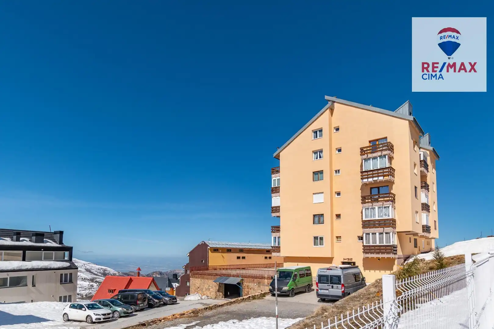 Vista exterior de Estudio en venta en Sierra Nevada con Calefacción y Terraza