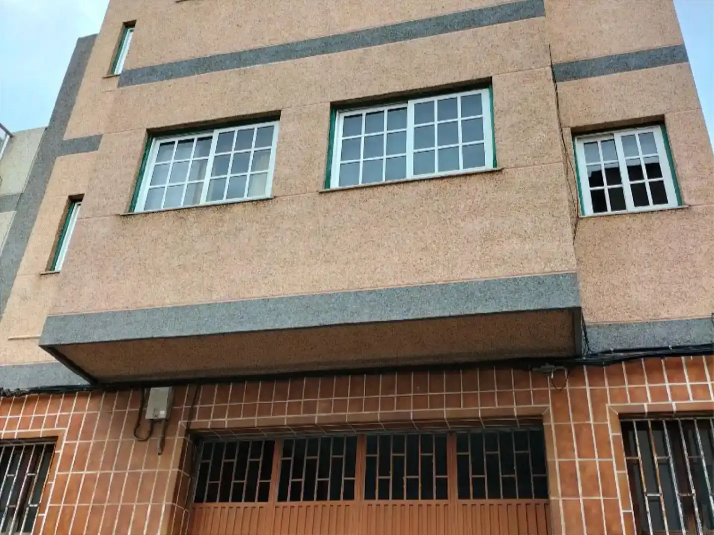Vista exterior de Casa adosada en venda en La Cuesta -Finca España