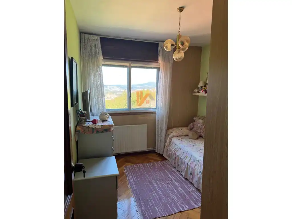 Habitación de Casa o chalet en venta en A Estrada  con Jardín privado, Horno y Balcón