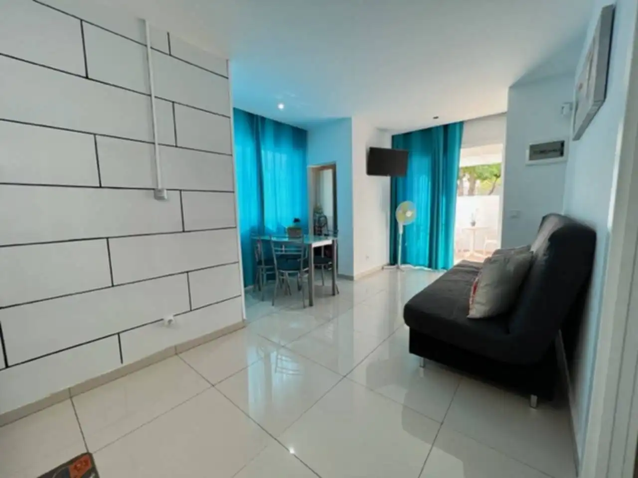 Piso de alquiler en Calle Avenida José Antonio Tavio, Costa del Silencio