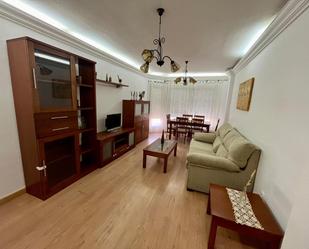 Living room of Flat to rent in La Unión  with Air Conditioner and Balcony