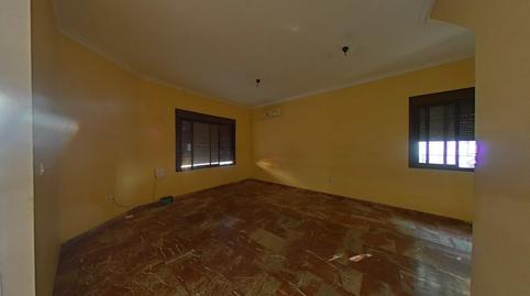 Foto 3 de Casa adosada en venda a Perico Delgado, Guillena pueblo, Sevilla