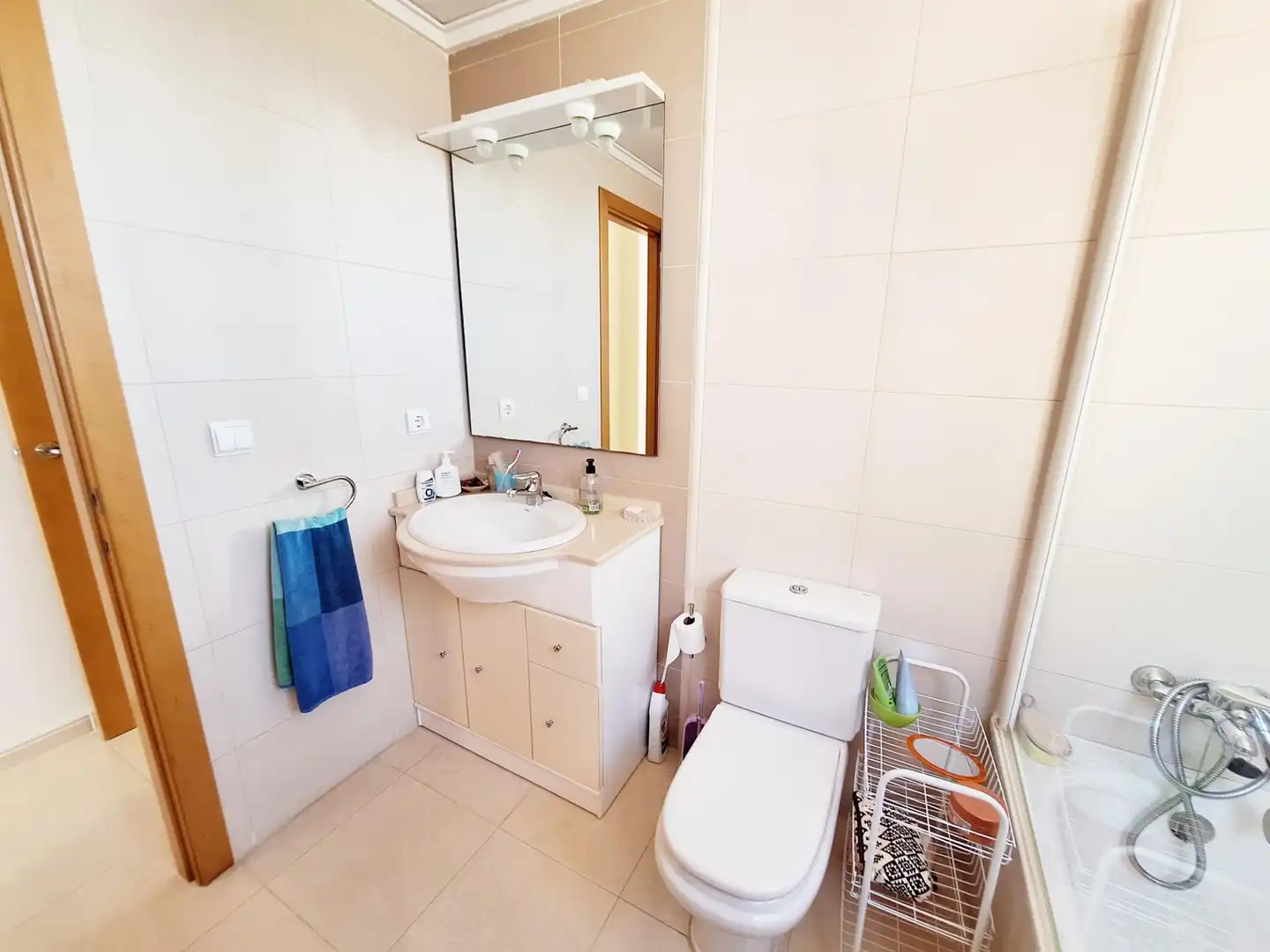 Badezimmer von Wohnungen zur Miete in Dénia mit Klimaanlage, Heizung und Privatgarten