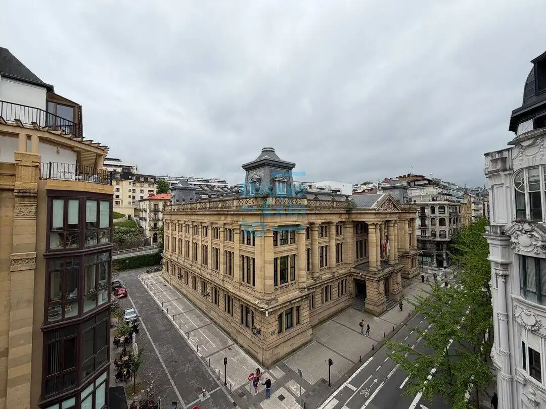 Flat for rent in Área Romántica