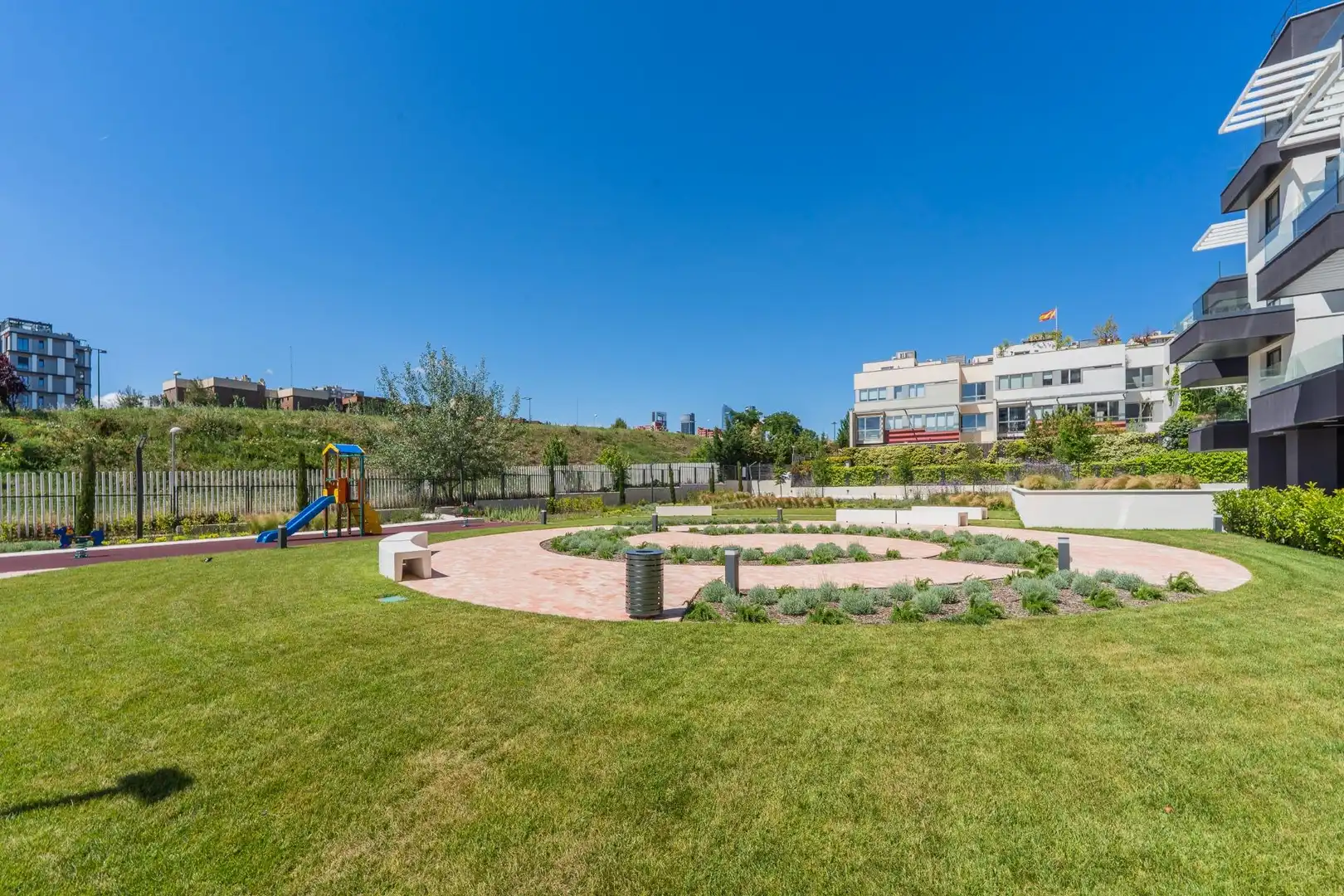 Jardín de Apartamento en venta en Madrid con Aire acondicionado, Calefacción y Jardín privado