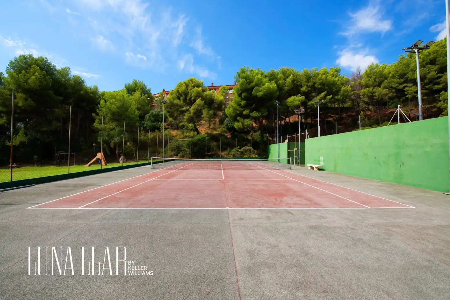 Garden of Attic for sale in Sitges  with Air Conditioner and Terrace