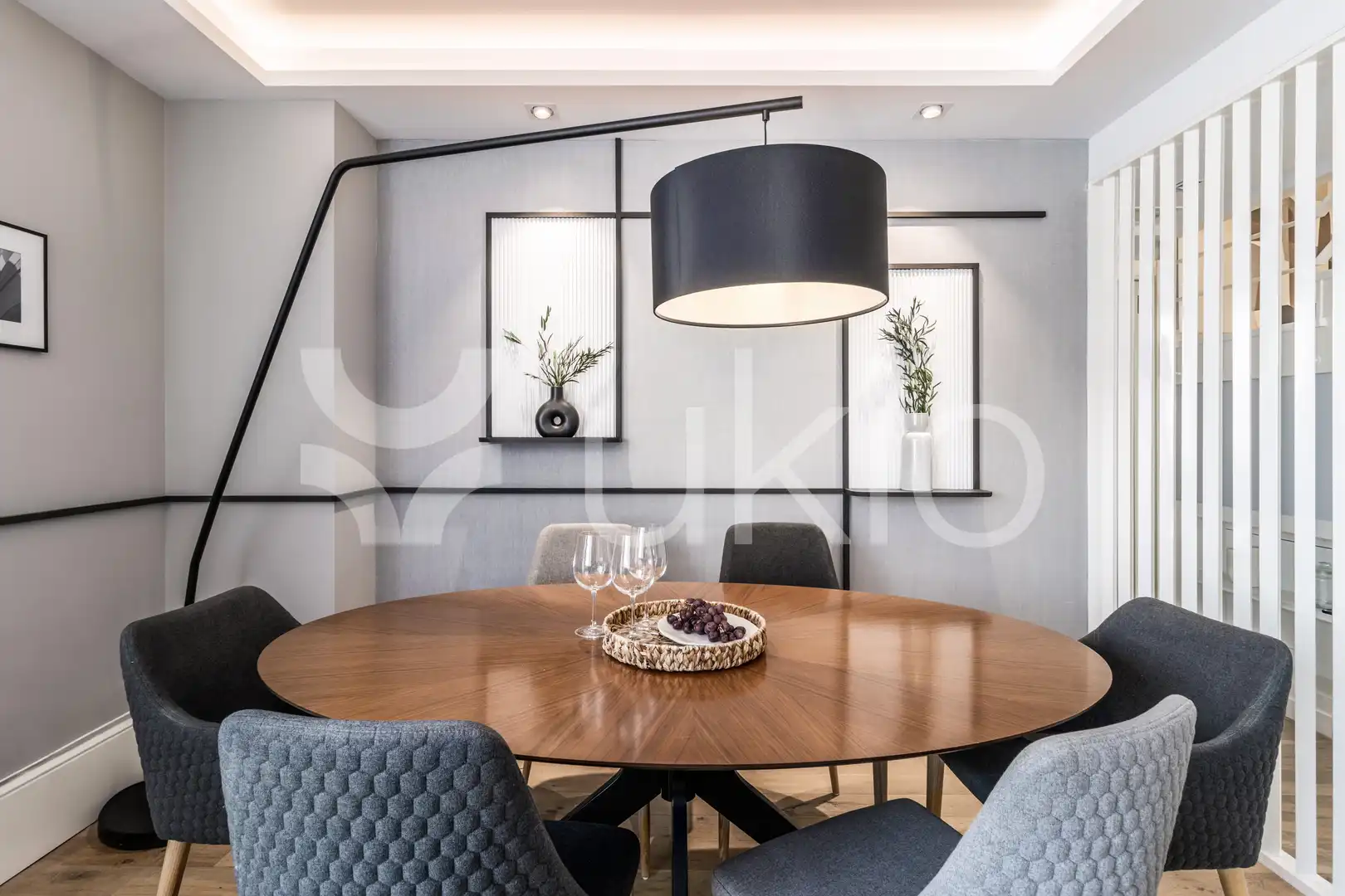 Dining room of Duplexes for rent in Madrid  with Air Conditioner, Heating and Furnished